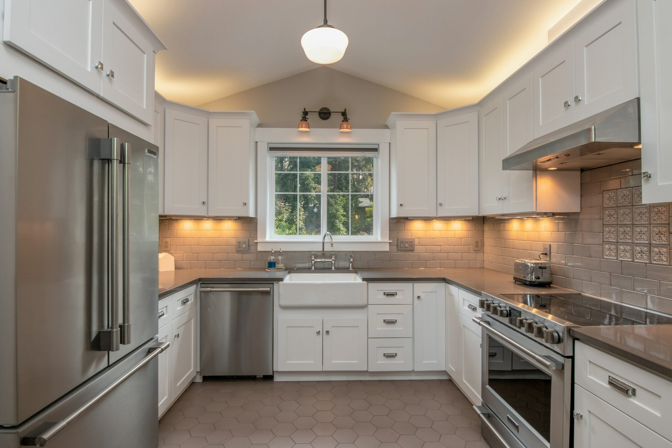 Vegas_Kitchen_Makeovers_kitchen_remodeling_contractors_near_me_Las_Vegas